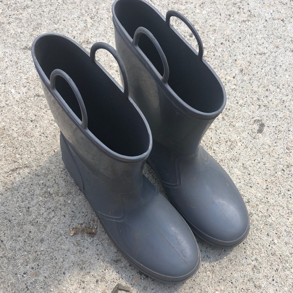 Gray rain boots
